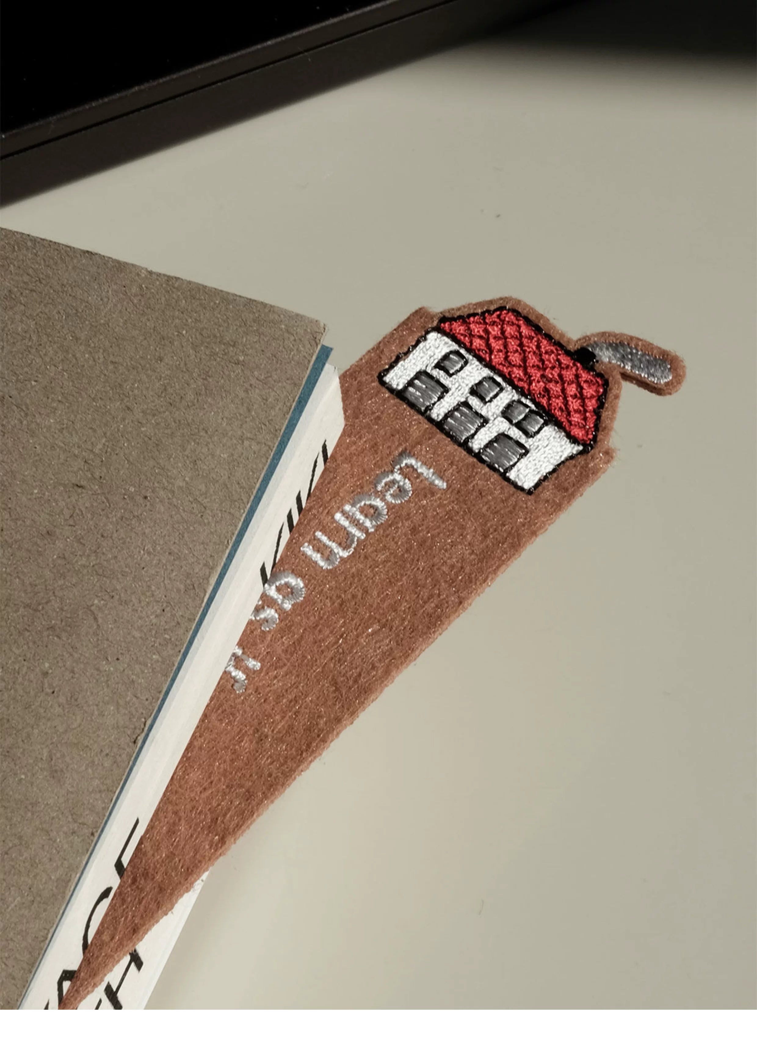 Embroidered bookmark/original design felt fabric bookmark